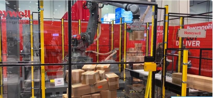 Depalletizer Cerdas Honeywell Robotic